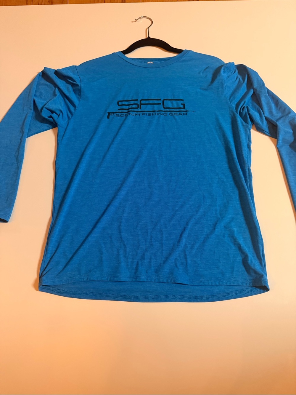 Long Sleeve Performance Tee in Bright Blue